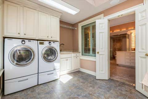 Tiny photo for 2777 Mccoy Road, Upper Arlington, OH 43220 (MLS # 226029601)
