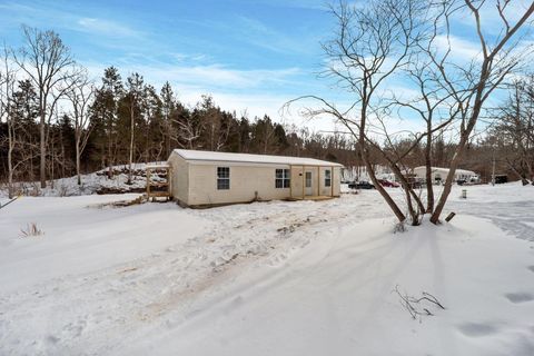 Photo of 3750 OH-124, Latham, OH 45646 (MLS # 226003957)