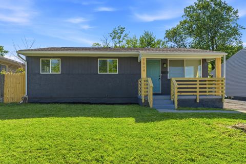 Photo of 1804 Kelton Avenue, Columbus, OH 43207 (MLS # 226016275)