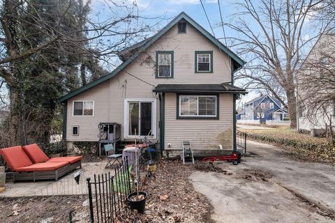 Tiny photo for 2578 Elliott Avenue, Columbus, OH 43204 (MLS # 226005676)