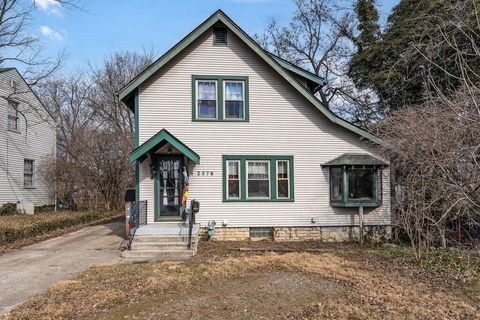 Photo of 2578 Elliott Avenue, Columbus, OH 43204 (MLS # 226005676)