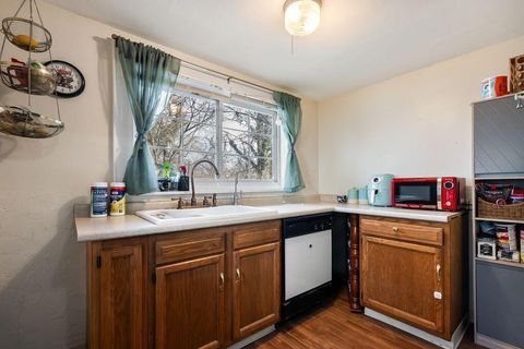 Tiny photo for 2578 Elliott Avenue, Columbus, OH 43204 (MLS # 226005676)