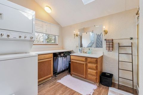 Tiny photo for 2578 Elliott Avenue, Columbus, OH 43204 (MLS # 226005676)