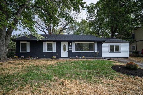 Photo of 1618 S Hamilton Road, Columbus, OH 43227 (MLS # 225040152)
