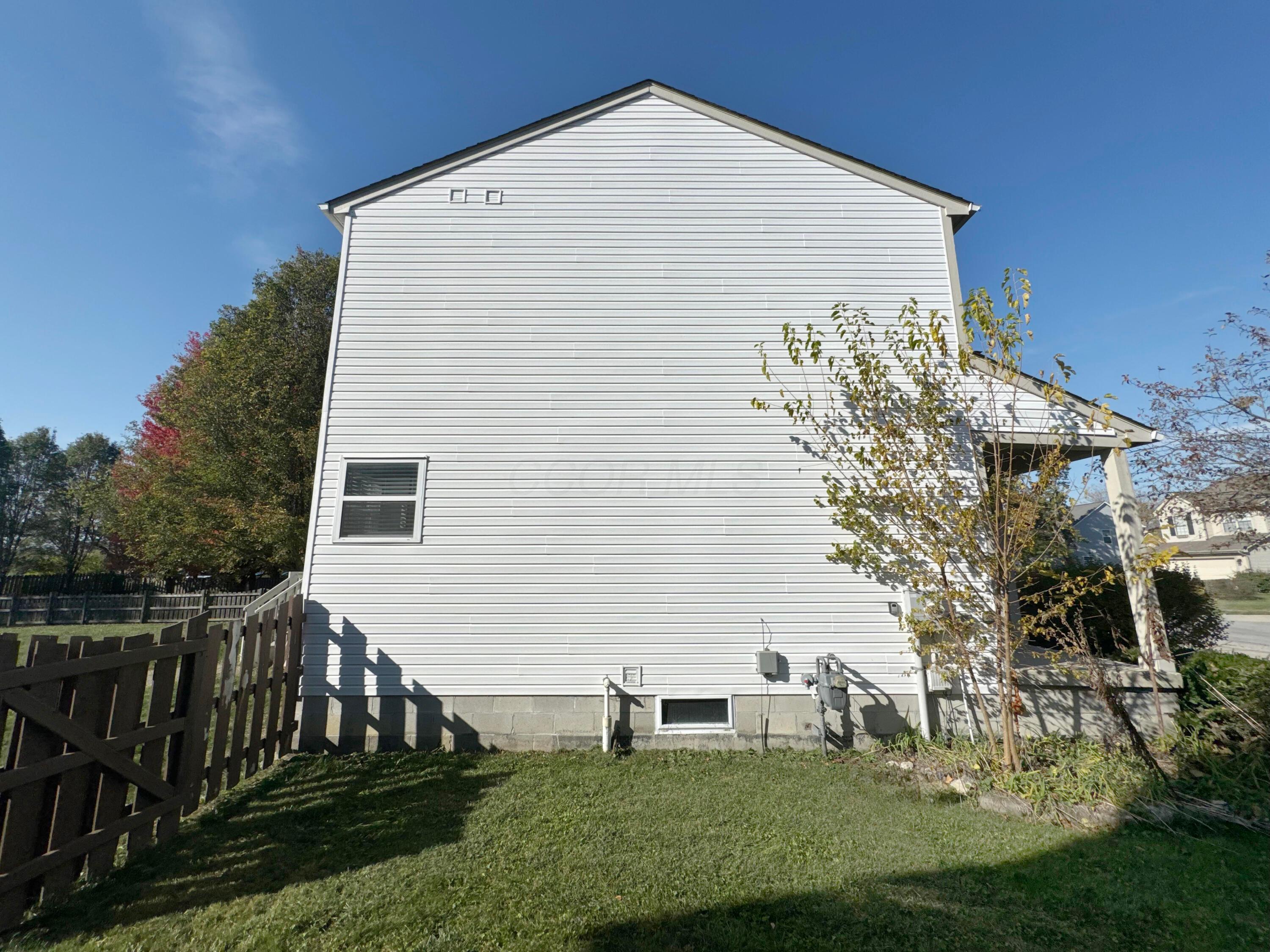 6377 Pinefield Drive, Hilliard, Ohio image 3
