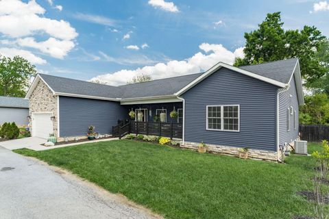 Photo of 431 W Johnstown Road, Columbus, OH 43230 (MLS # 226018215)