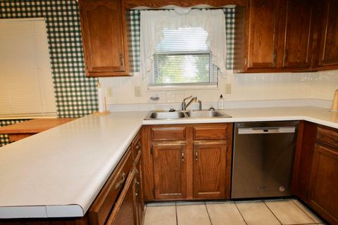 Tiny photo for 7215 Daugherty Drive, Reynoldsburg, OH 43068 (MLS # 225040577)