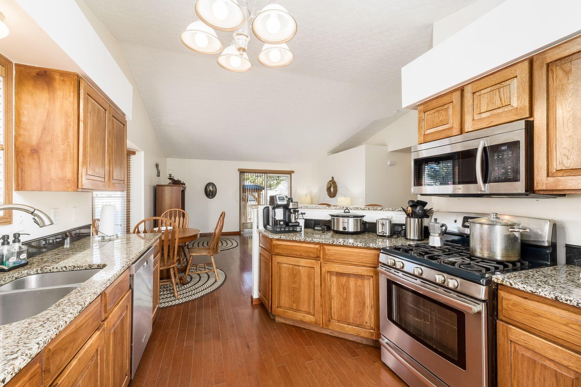 7314 Aplin Drive, Reynoldsburg, Ohio image 7