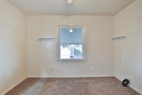 Tiny photo for 957 E 17th Avenue, Columbus, OH 43211 (MLS # 226002753)