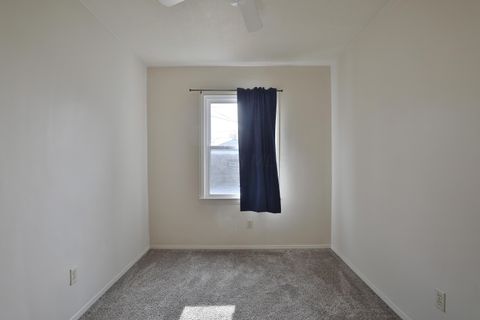 Tiny photo for 957 E 17th Avenue, Columbus, OH 43211 (MLS # 226002753)