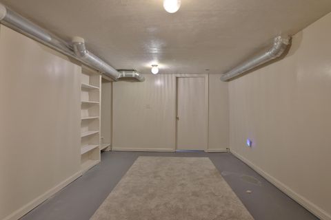 Tiny photo for 957 E 17th Avenue, Columbus, OH 43211 (MLS # 226002753)