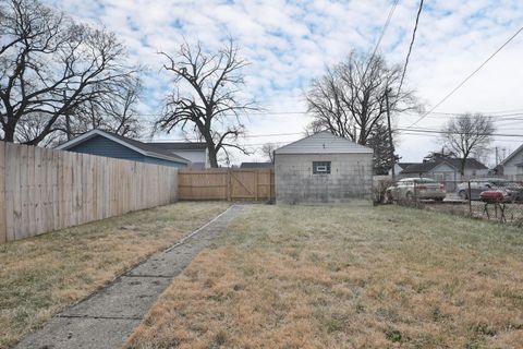 Tiny photo for 957 E 17th Avenue, Columbus, OH 43211 (MLS # 226002753)
