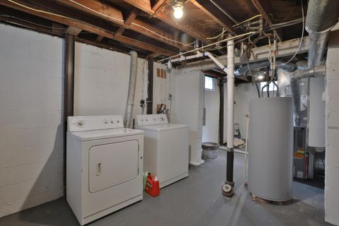 Tiny photo for 957 E 17th Avenue, Columbus, OH 43211 (MLS # 226002753)