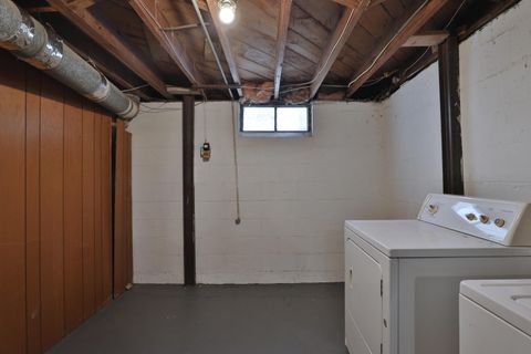 Tiny photo for 957 E 17th Avenue, Columbus, OH 43211 (MLS # 226002753)