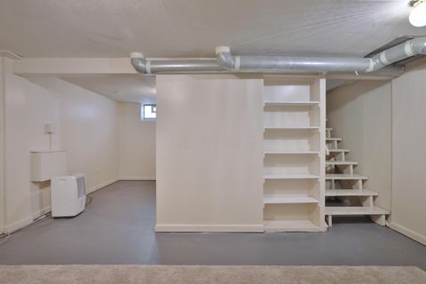 Tiny photo for 957 E 17th Avenue, Columbus, OH 43211 (MLS # 226002753)