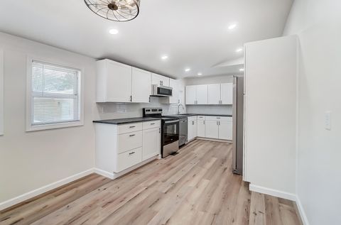 Tiny photo for 1896 Dyer Road, Grove City, OH 43123 (MLS # 226014468)