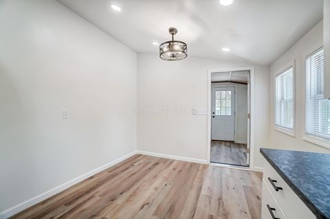 Tiny photo for 1896 Dyer Road, Grove City, OH 43123 (MLS # 226014468)