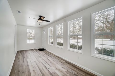 Tiny photo for 1896 Dyer Road, Grove City, OH 43123 (MLS # 226014468)