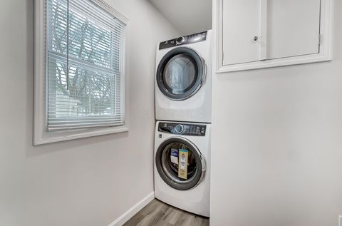 Tiny photo for 1896 Dyer Road, Grove City, OH 43123 (MLS # 226014468)