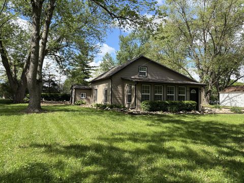 Tiny photo for 1896 Dyer Road, Grove City, OH 43123 (MLS # 226014468)