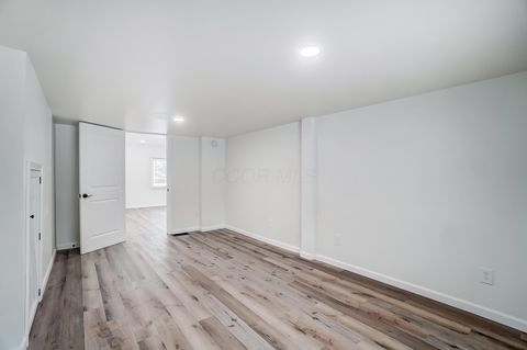 Tiny photo for 1896 Dyer Road, Grove City, OH 43123 (MLS # 226014468)