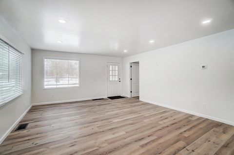 Tiny photo for 1896 Dyer Road, Grove City, OH 43123 (MLS # 226014468)