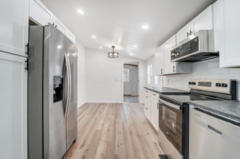 Tiny photo for 1896 Dyer Road, Grove City, OH 43123 (MLS # 226014468)