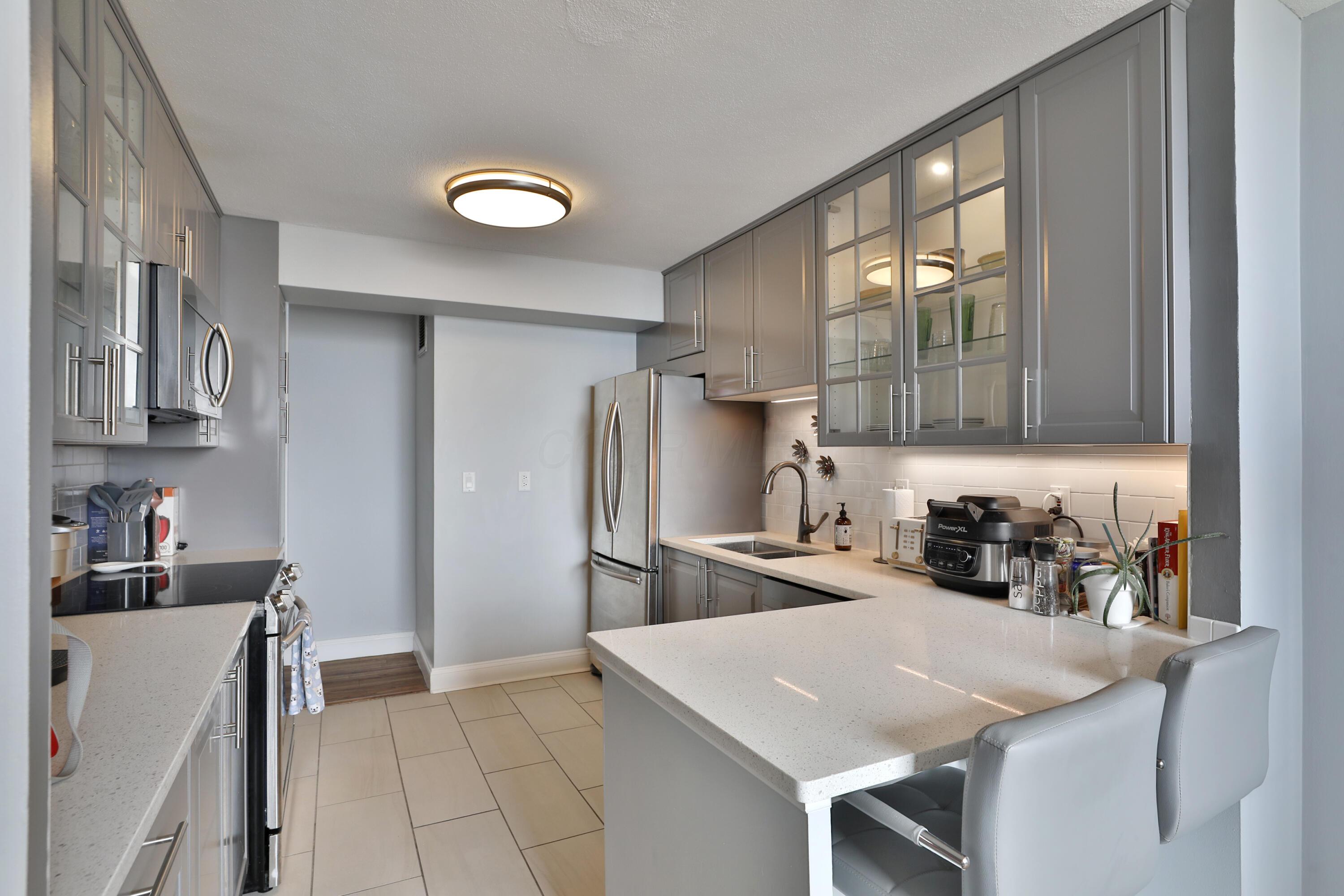 1000 Urlin Avenue #1608, Columbus, Ohio image 17