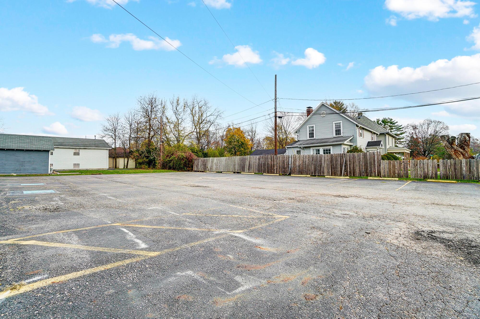 1652 N Limestone Street, Springfield, Ohio image 39