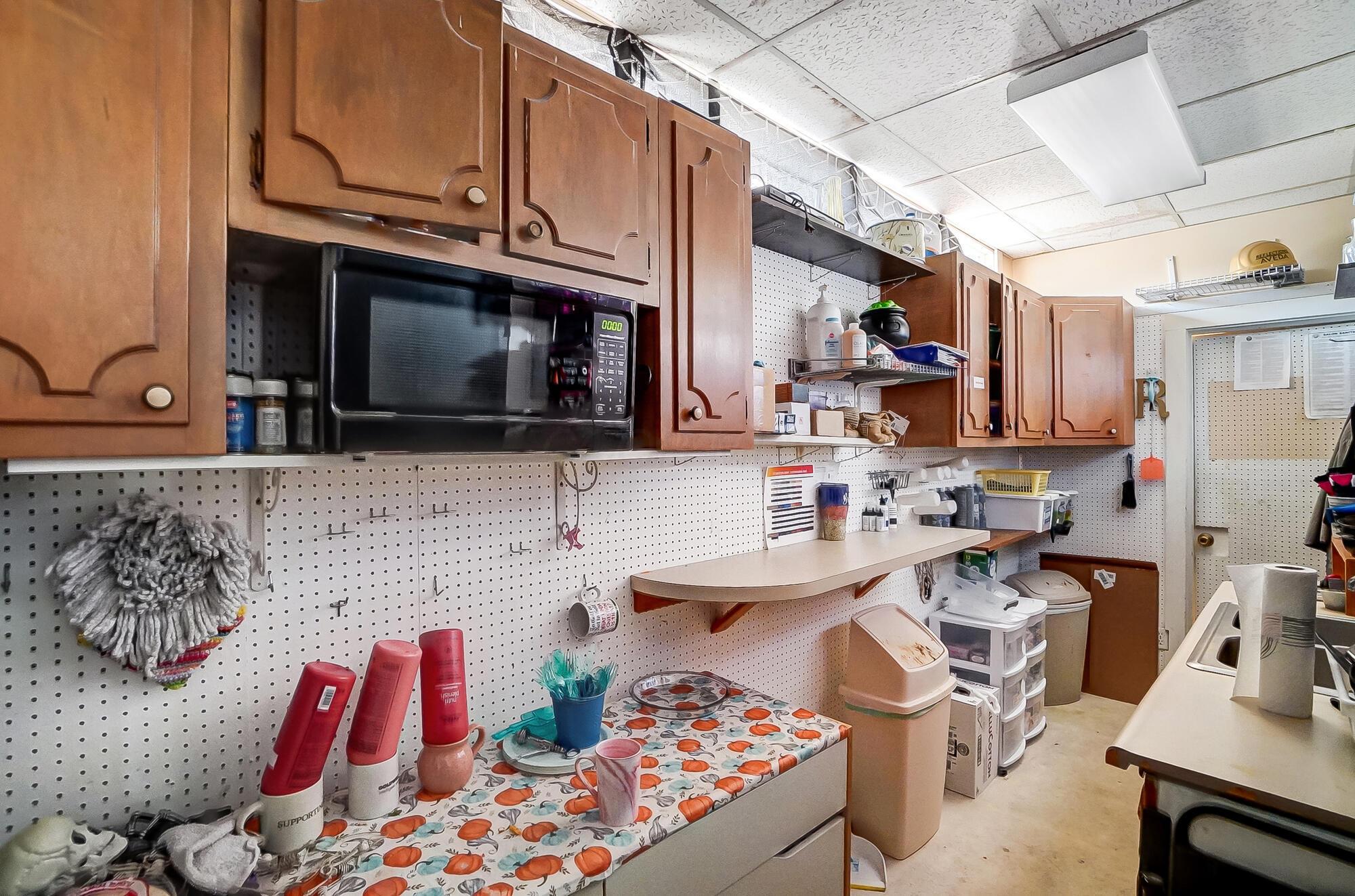 1652 N Limestone Street, Springfield, Ohio image 24