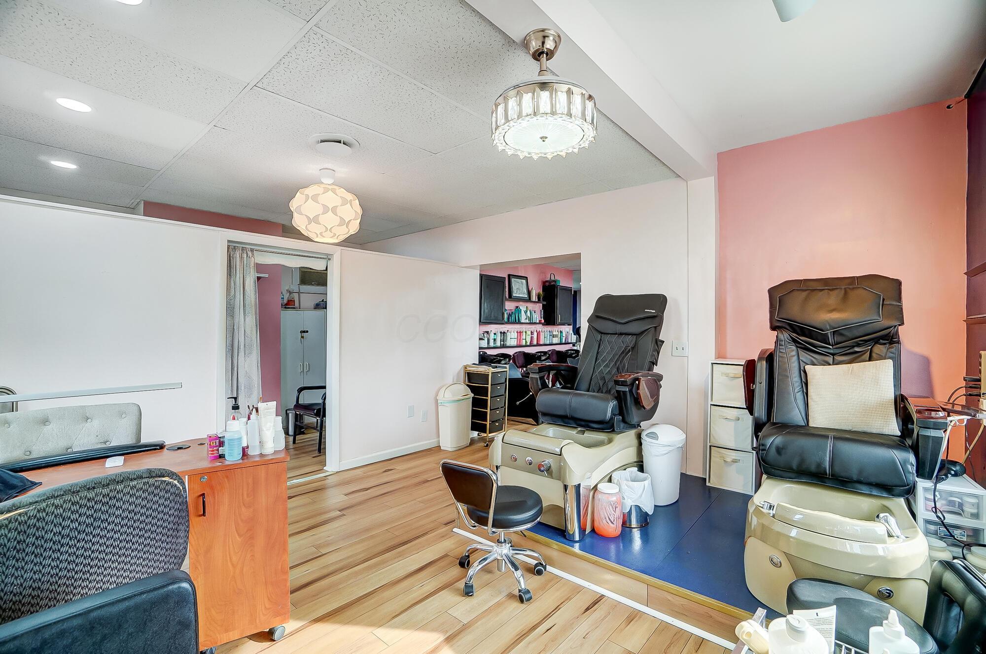 1652 N Limestone Street, Springfield, Ohio image 19