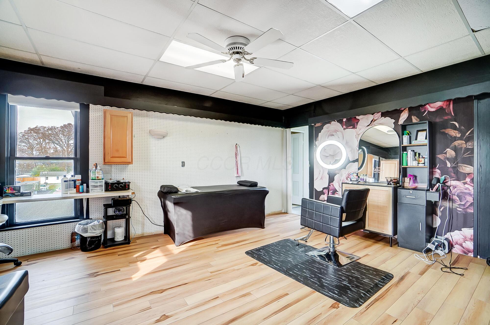 1652 N Limestone Street, Springfield, Ohio image 28