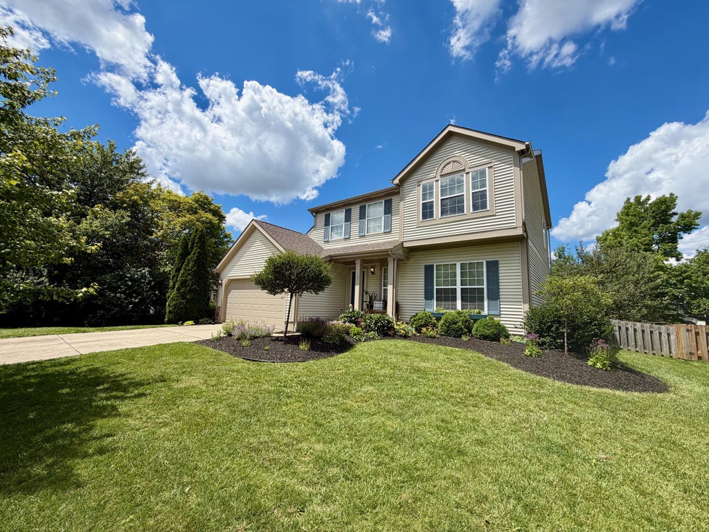 Photo of 5540 Whispering Oak Boulevard, Hilliard, OH 43026 (MLS # 226022739)