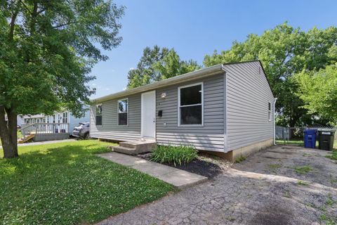 Photo of 656 Breathitt Avenue, Columbus, OH 43207 (MLS # 226022829)