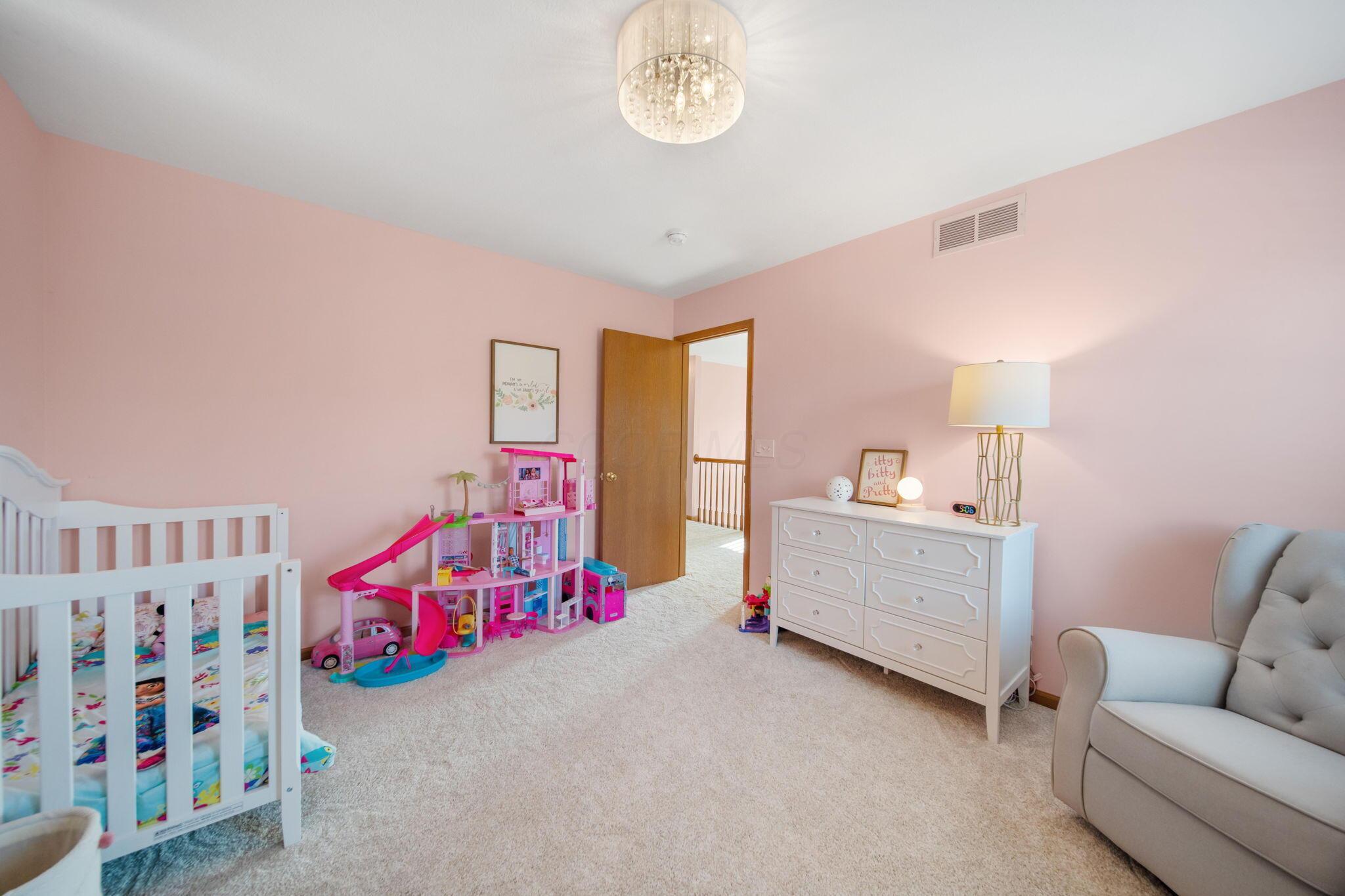 6055 Peridot Street, Grove City, Ohio image 33