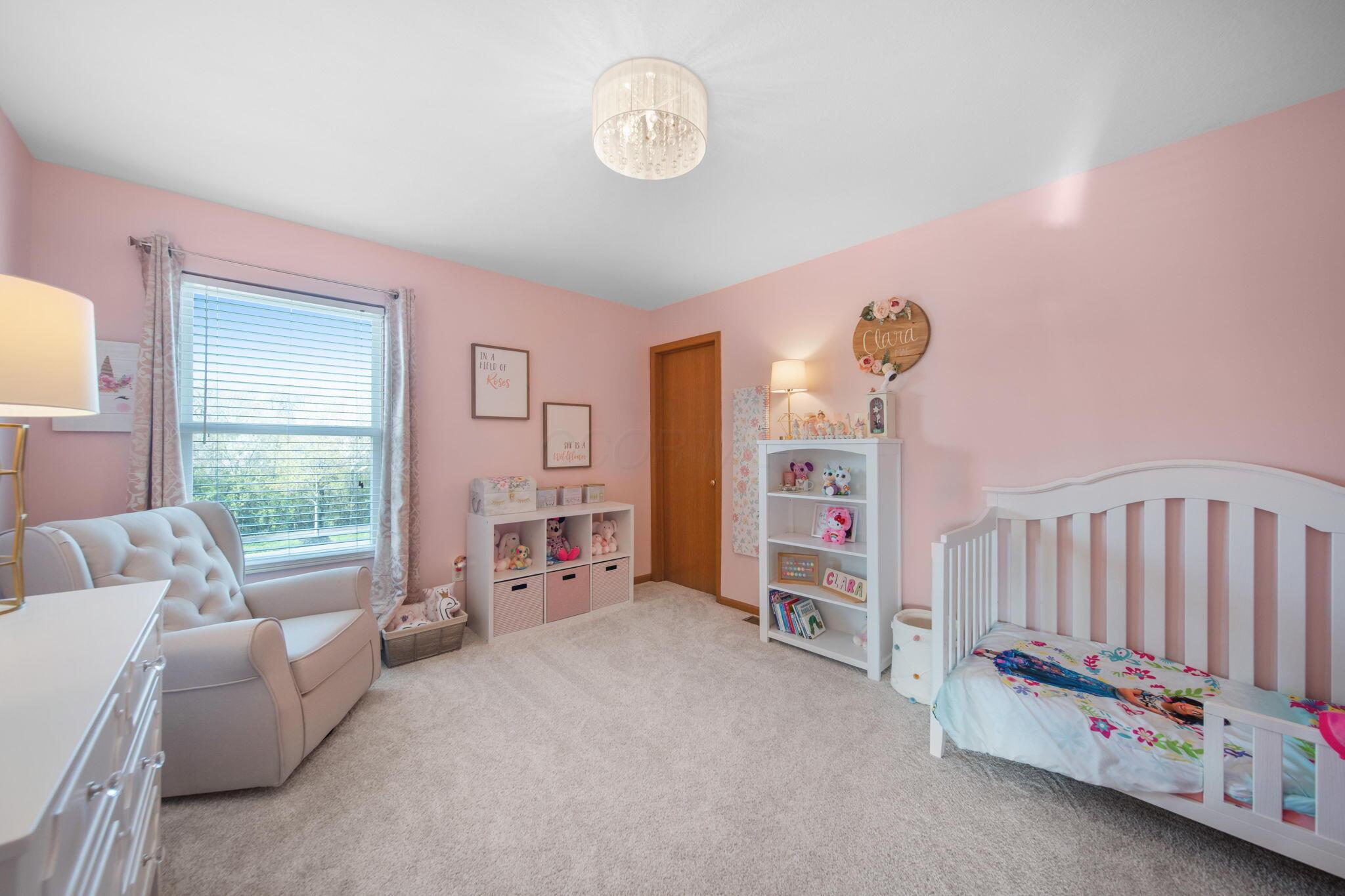 6055 Peridot Street, Grove City, Ohio image 32