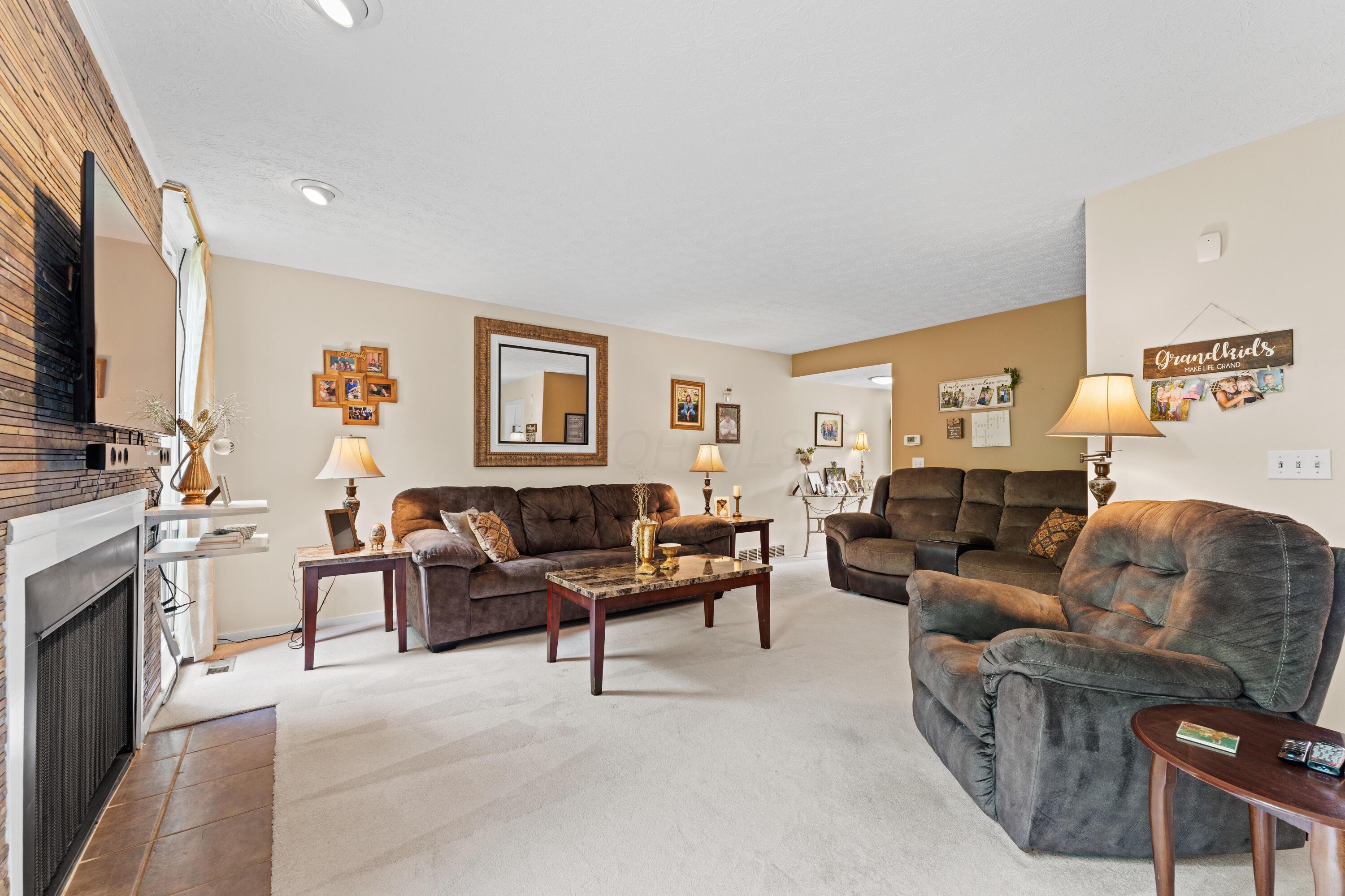4960 Wintersong Lane, Westerville, Ohio image 13