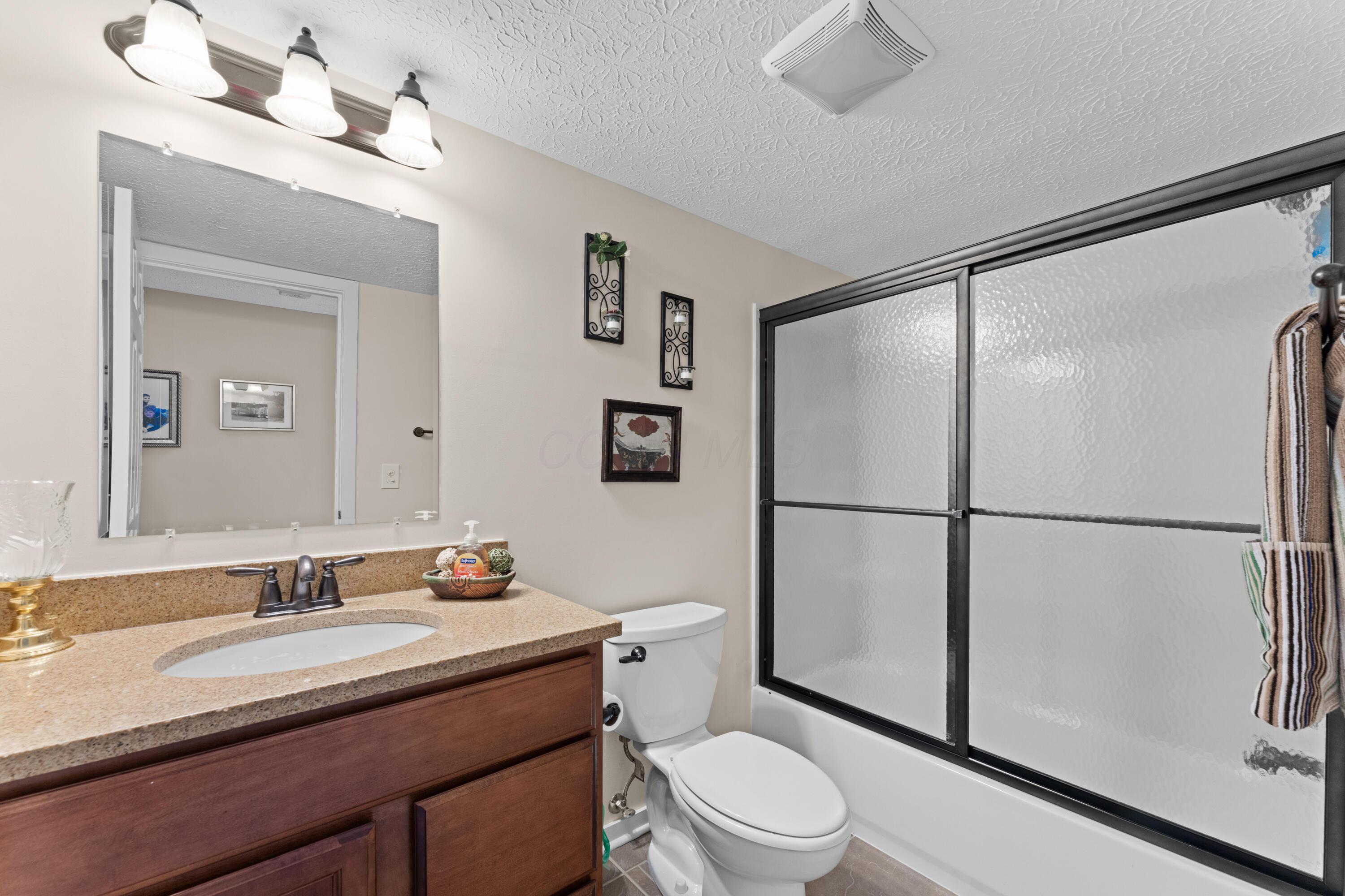 4960 Wintersong Lane, Westerville, Ohio image 35