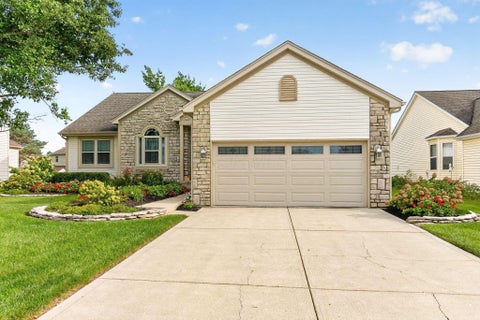 Photo of 3542 Lake Louise Drive, Grove City, OH 43123 (MLS # 226038579)