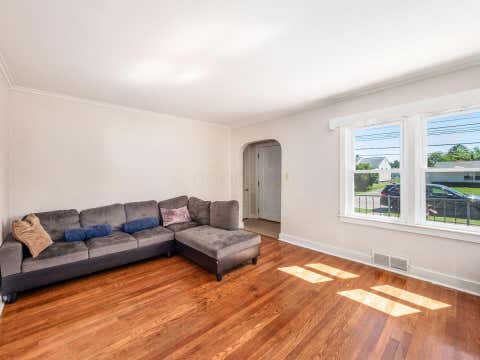 Tiny photo for 189 Elm Street, London, OH 43140 (MLS # 226022481)
