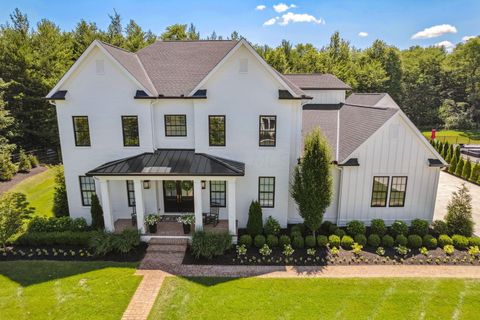 Photo of 11194 Plum Ridge Place, Plain City, OH 43064 (MLS # 224024110)