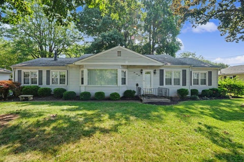 Photo of 464 Merchant Avenue, Marion, OH 43302 (MLS # 226027223)