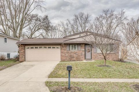 Photo of 3392 Trail Lane Court, Columbus, OH 43231 (MLS # 226006616)