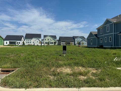 Photo of 3644 Beulah Park Drive, Grove City, OH 43123 (MLS # 225031698) Photo of 3644 Beulah Park Drive, Grove City, OH 43123 (MLS # 225031698)