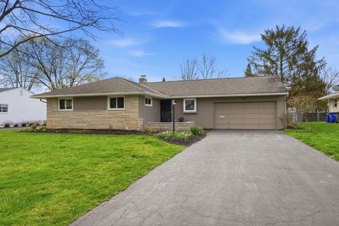 Photo of 1815 Merriweather Drive, Columbus, OH 43221 (MLS # 226010789)