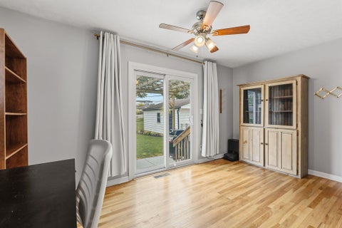 Tiny photo for 695 Island Court, Columbus, OH 43214 (MLS # 226036285)
