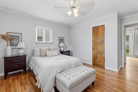 Tiny photo for 695 Island Court, Columbus, OH 43214 (MLS # 226036285)