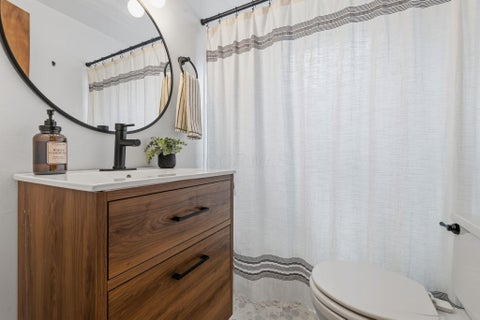 Tiny photo for 695 Island Court, Columbus, OH 43214 (MLS # 226036285)