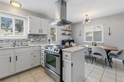 Tiny photo for 695 Island Court, Columbus, OH 43214 (MLS # 226036285)