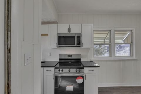 Tiny photo for 1430 Kenmore Road, Columbus, OH 43211 (MLS # 226002498)